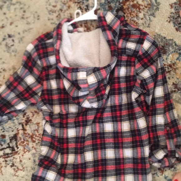 Hooded button up flannel - Picture 5 of 5